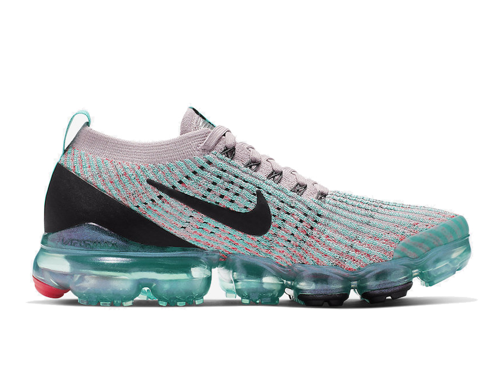 Nike Women's Air VaporMax Flyknit 3 Running Shoes Flash